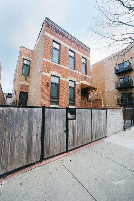 Chicago Mid-Century Gem Steps From United Center Villa Kültér fotó