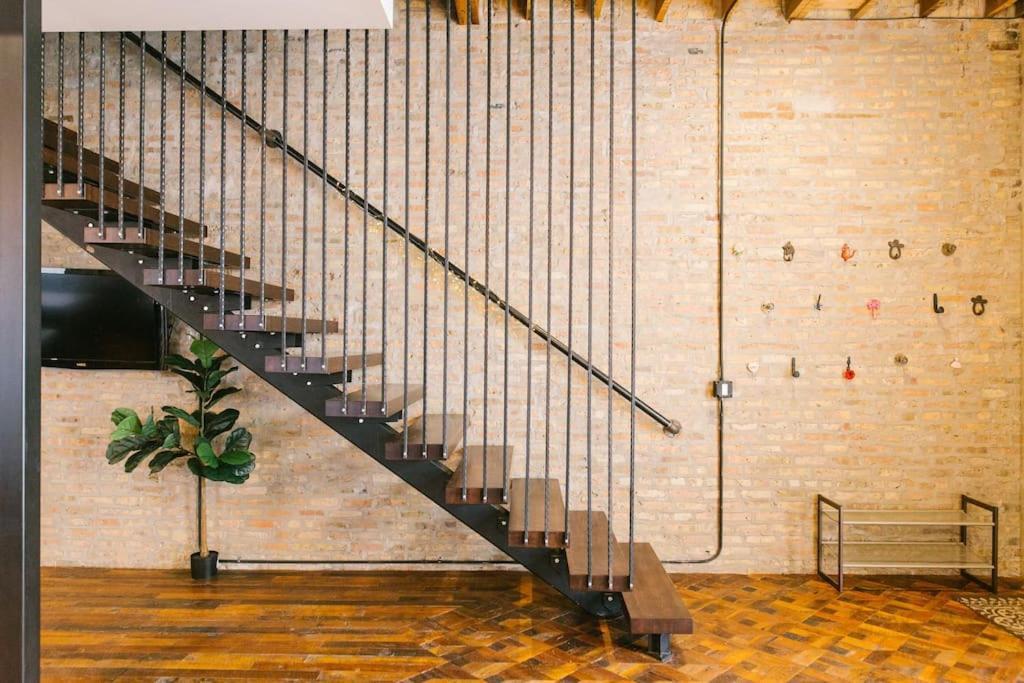 Chicago Mid-Century Gem Steps From United Center Villa Kültér fotó